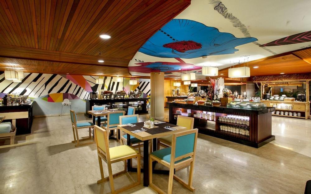 קוטה לומבוק Bedrock Hotel Kuta מראה חיצוני תמונה