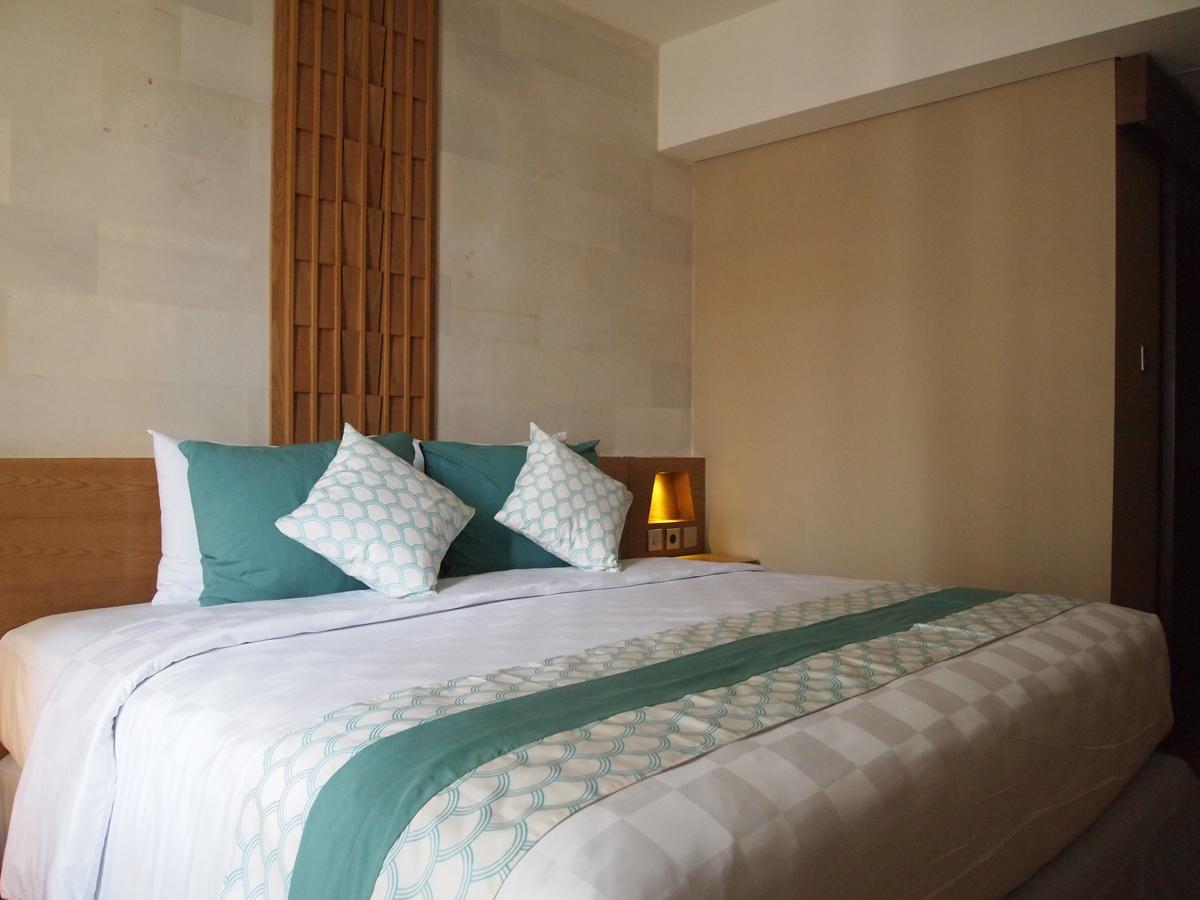 קוטה לומבוק Bedrock Hotel Kuta מראה חיצוני תמונה