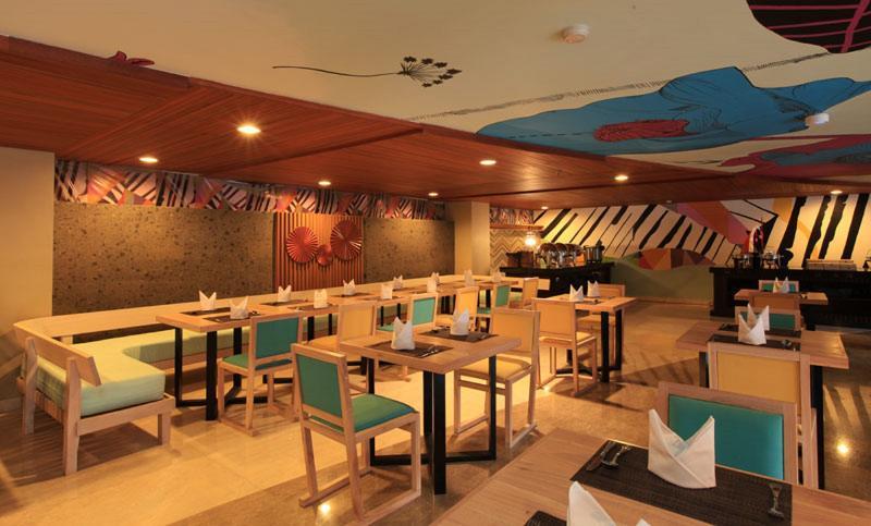 קוטה לומבוק Bedrock Hotel Kuta מראה חיצוני תמונה