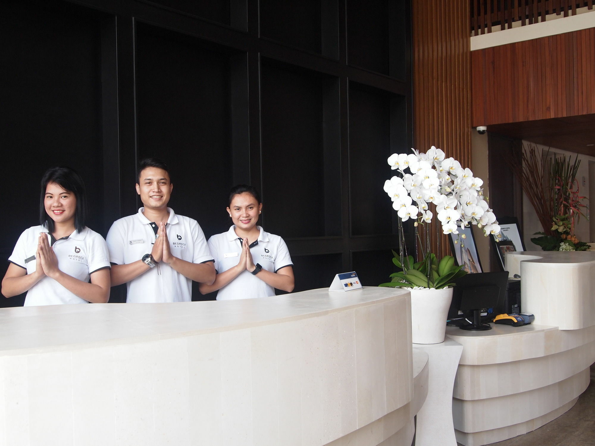 קוטה לומבוק Bedrock Hotel Kuta מראה חיצוני תמונה
